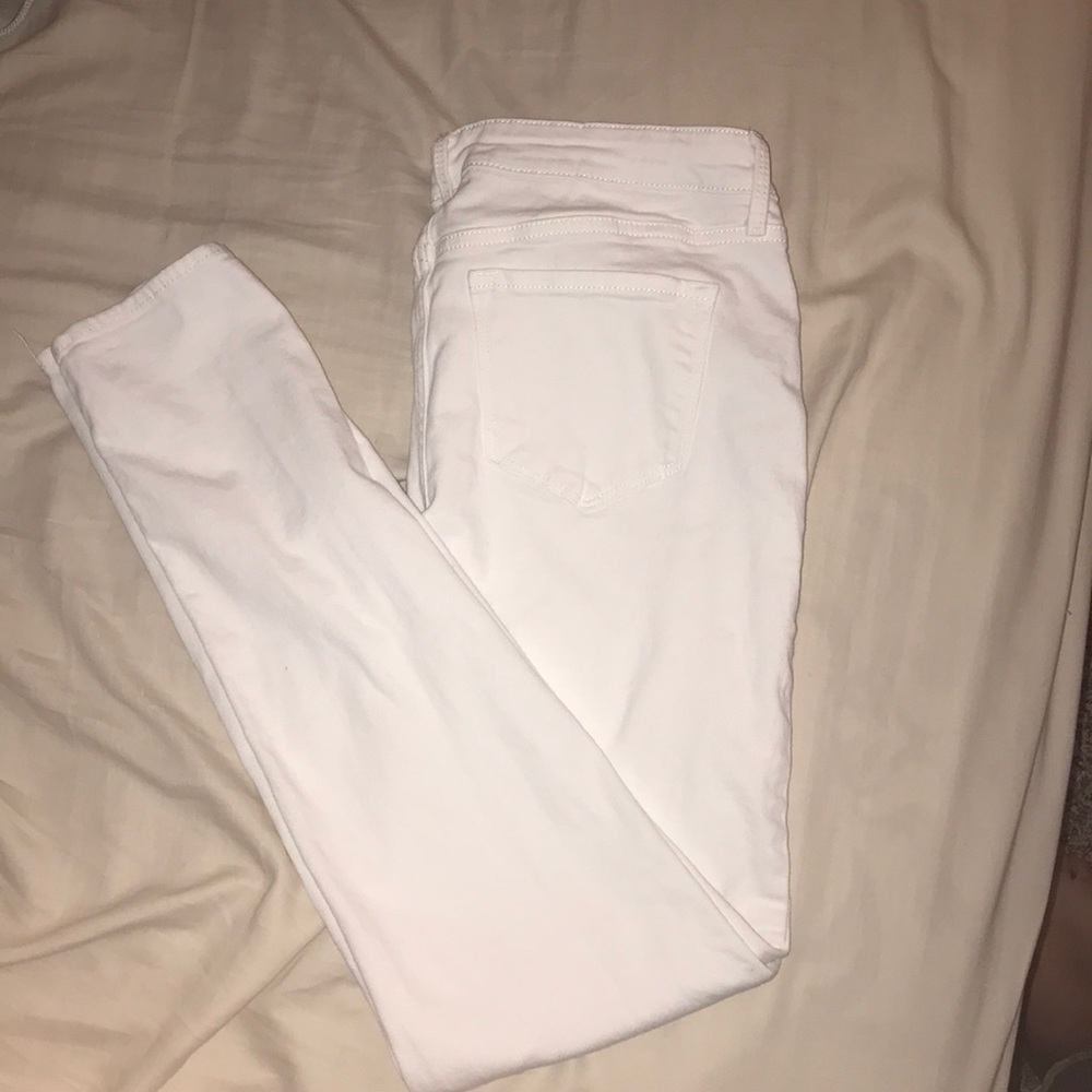 White Old Navy Jeans